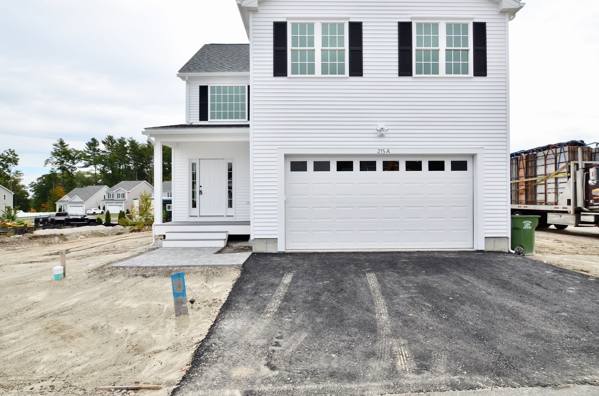 215A Crownshield # 20A, Uxbridge MA 01569