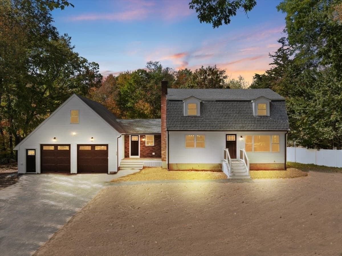 Single Family Residence at 258 Poquanticut Ave, Easton MA 02356, Easton, photo 2 of 38