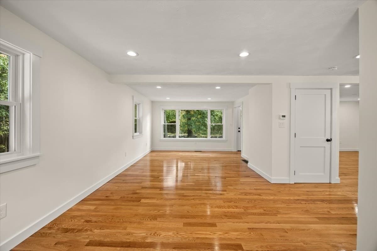 Single Family Residence at 258 Poquanticut Ave, Easton MA 02356, Easton, photo 17 of 38