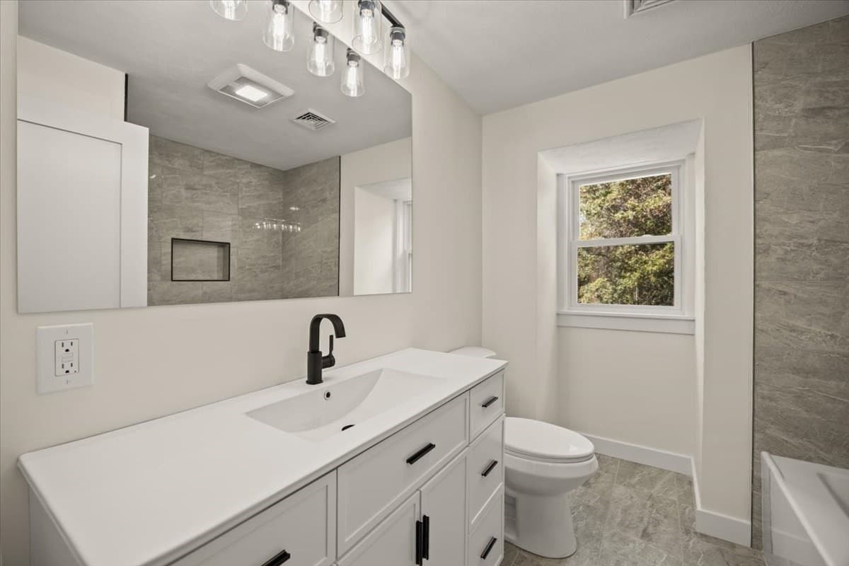 Single Family Residence at 258 Poquanticut Ave, Easton MA 02356, Easton, photo 26 of 38