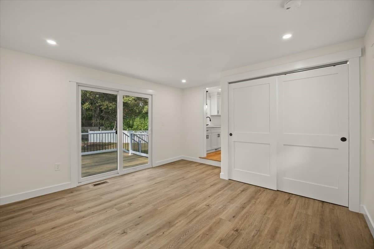 Single Family Residence at 258 Poquanticut Ave, Easton MA 02356, Easton, photo 18 of 38