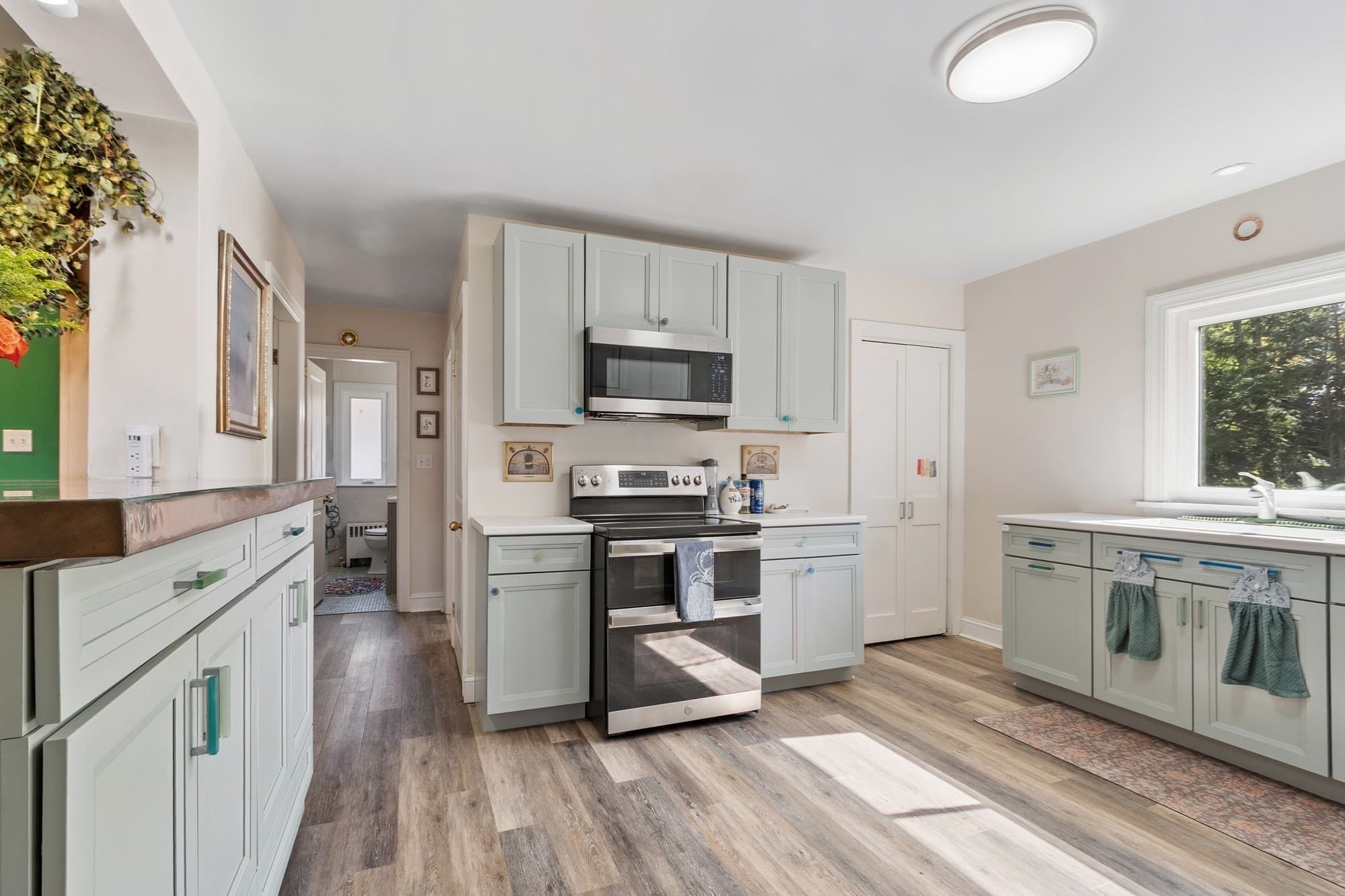Single Family Residence at 11 Barker St, Danvers MA 01923, Danvers, photo 5 of 31