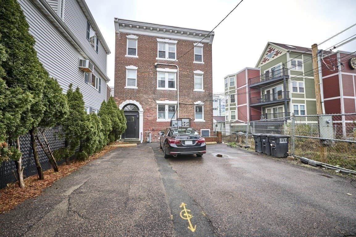 Condominium at 6 Bedford St, Somerville MA 02143, Somerville, photo 8 of 9