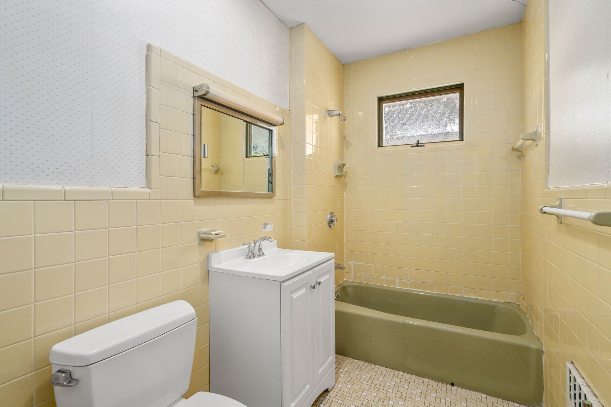 Multi Family at 38 Carver Rd E, Watertown MA 02472, Watertown, photo 28 of 39