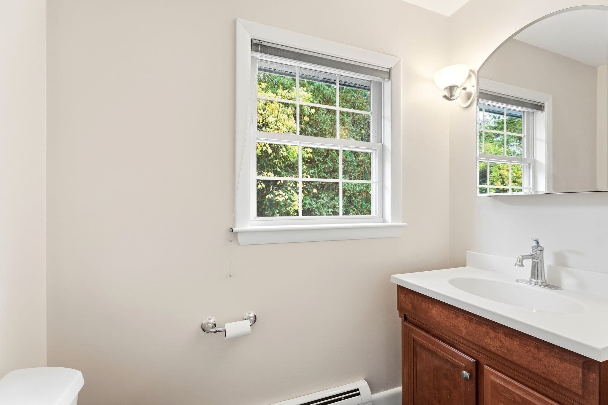 Single Family Residence at 9 Eclipse Ave, Chelmsford MA 01824, photo 13 of 27