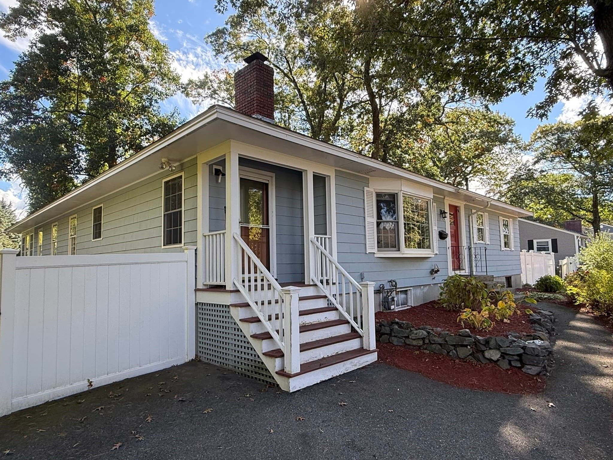 9 Eclipse Ave, Chelmsford MA 01824