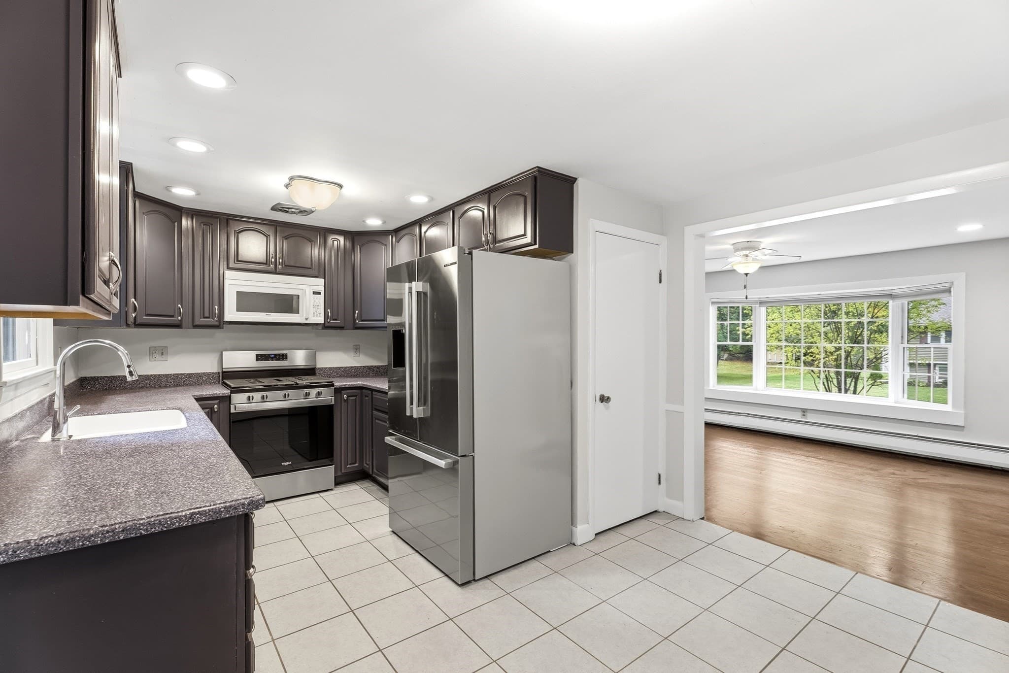 Single Family Residence at 9 Eclipse Ave, Chelmsford MA 01824, photo 11 of 27