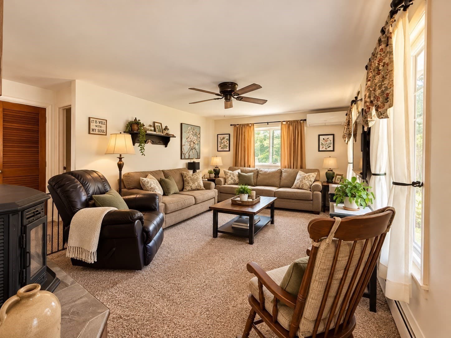 Single Family Residence at 22 Loring St, Auburn MA 01501, Auburn, photo 15 of 28