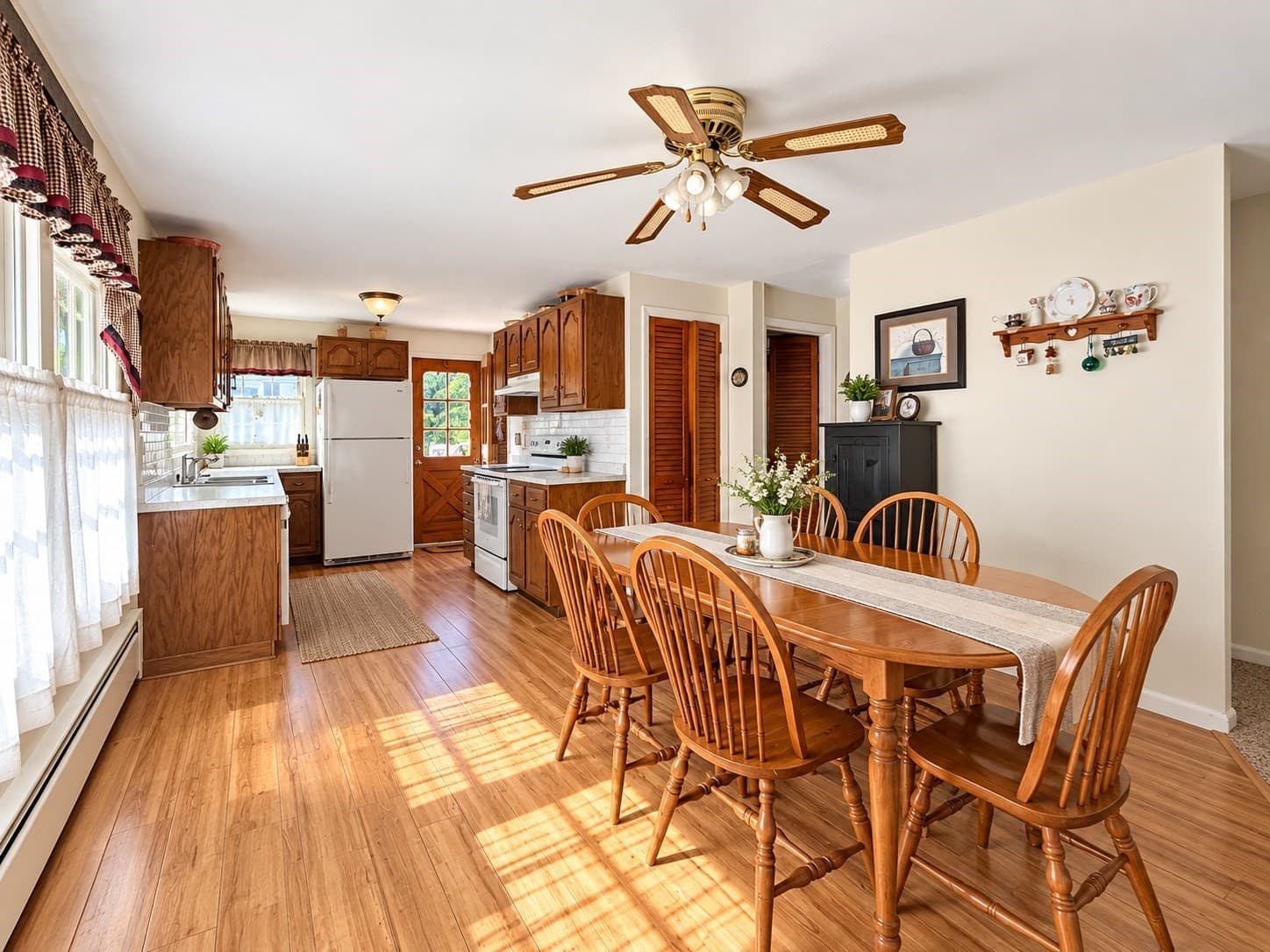 Single Family Residence at 22 Loring St, Auburn MA 01501, Auburn, photo 11 of 28