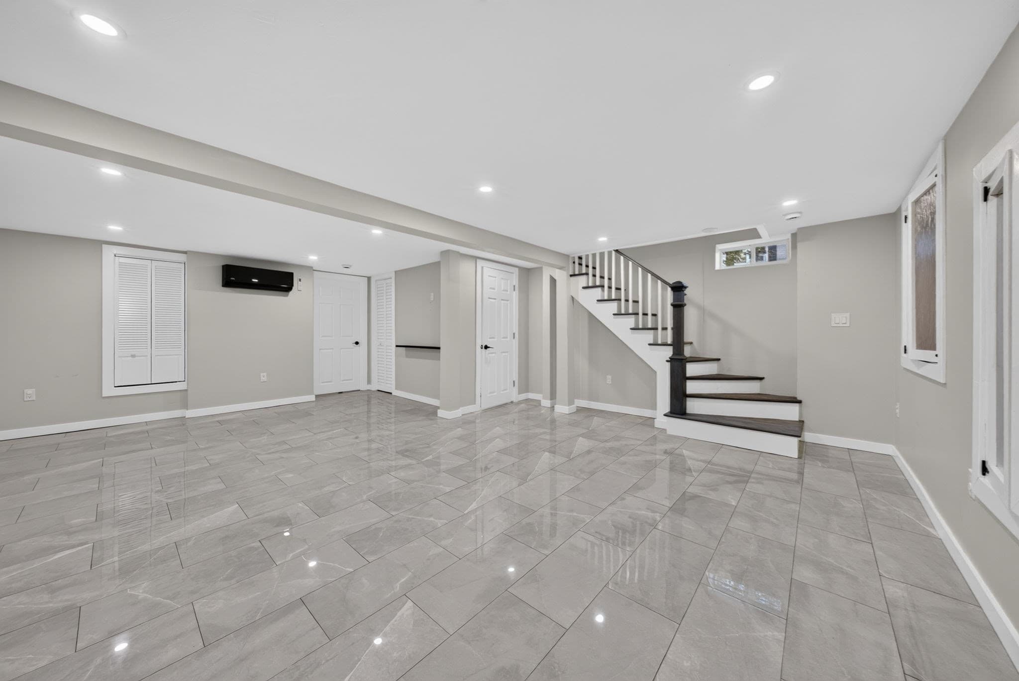 Single Family Residence at 703 S Main St, Randolph MA 02368, Randolph, photo 16 of 39