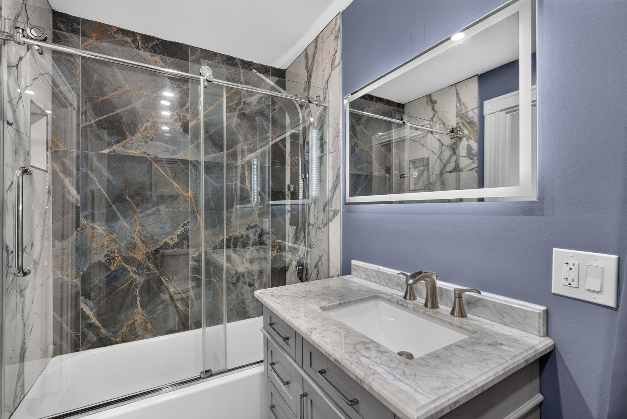 Single Family Residence at 703 S Main St, Randolph MA 02368, Randolph, photo 9 of 39