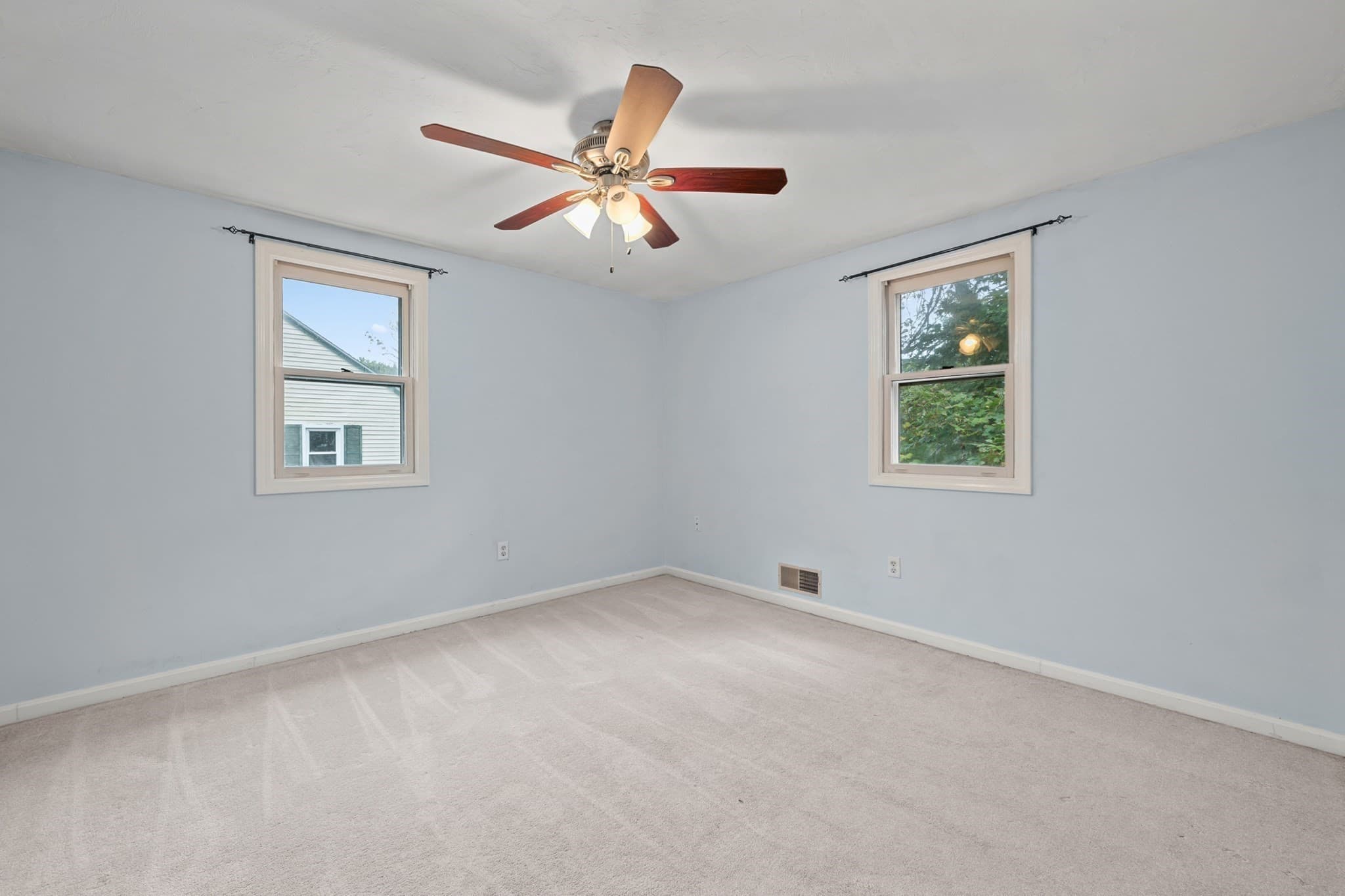 Condominium at 324 Wildwood Ave # 324, Worcester MA 01603, Worcester, photo 13 of 29