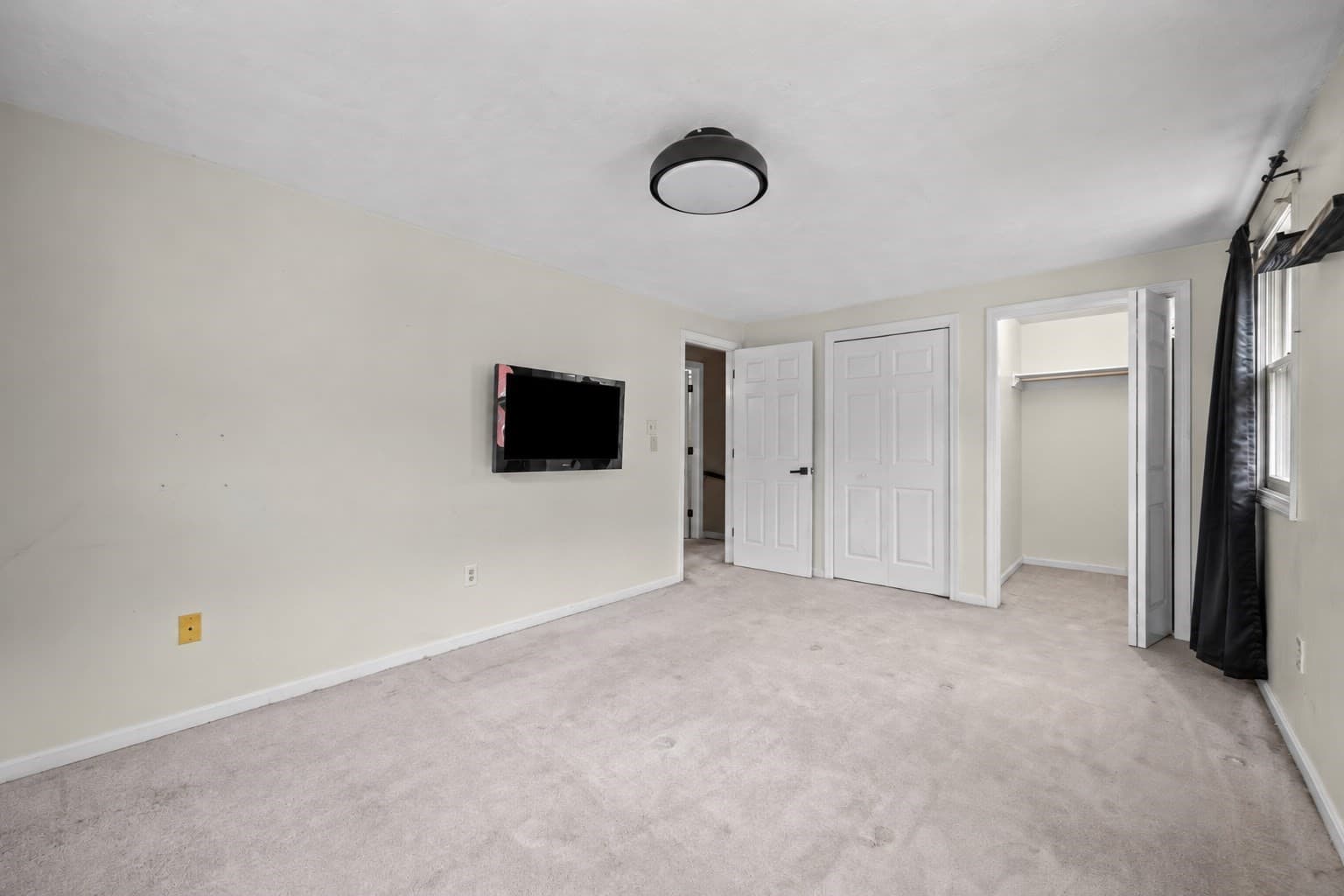 Condominium at 324 Wildwood Ave # 324, Worcester MA 01603, Worcester, photo 16 of 29