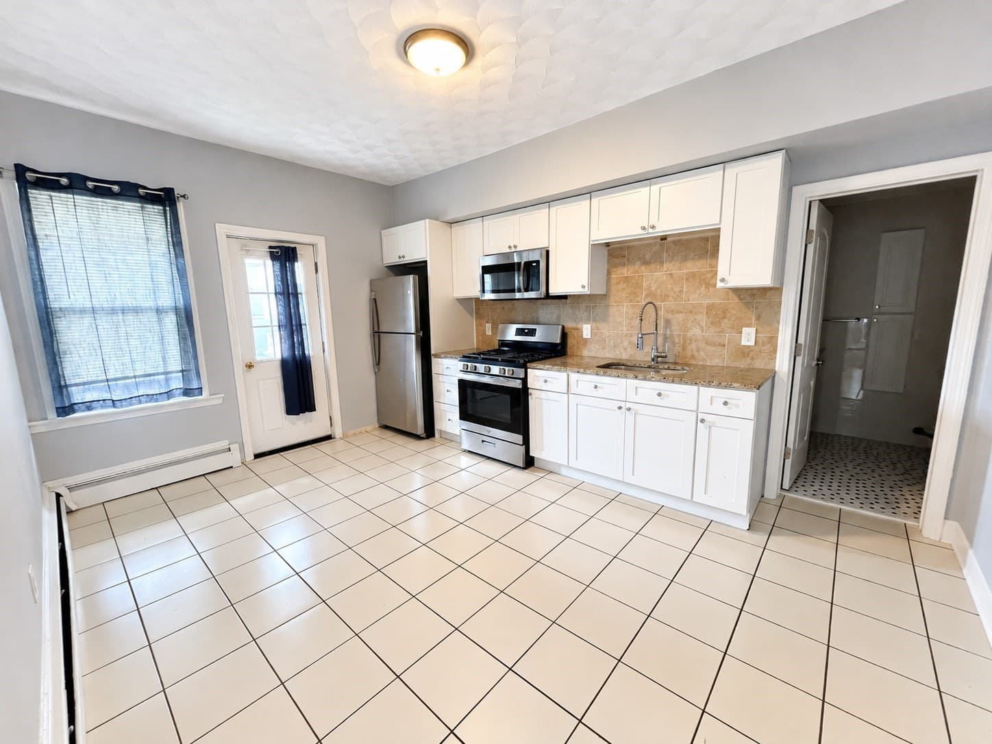 5-9 Family at 523 Whipple St, Fall River MA 02724, Fall River, photo 17 of 26