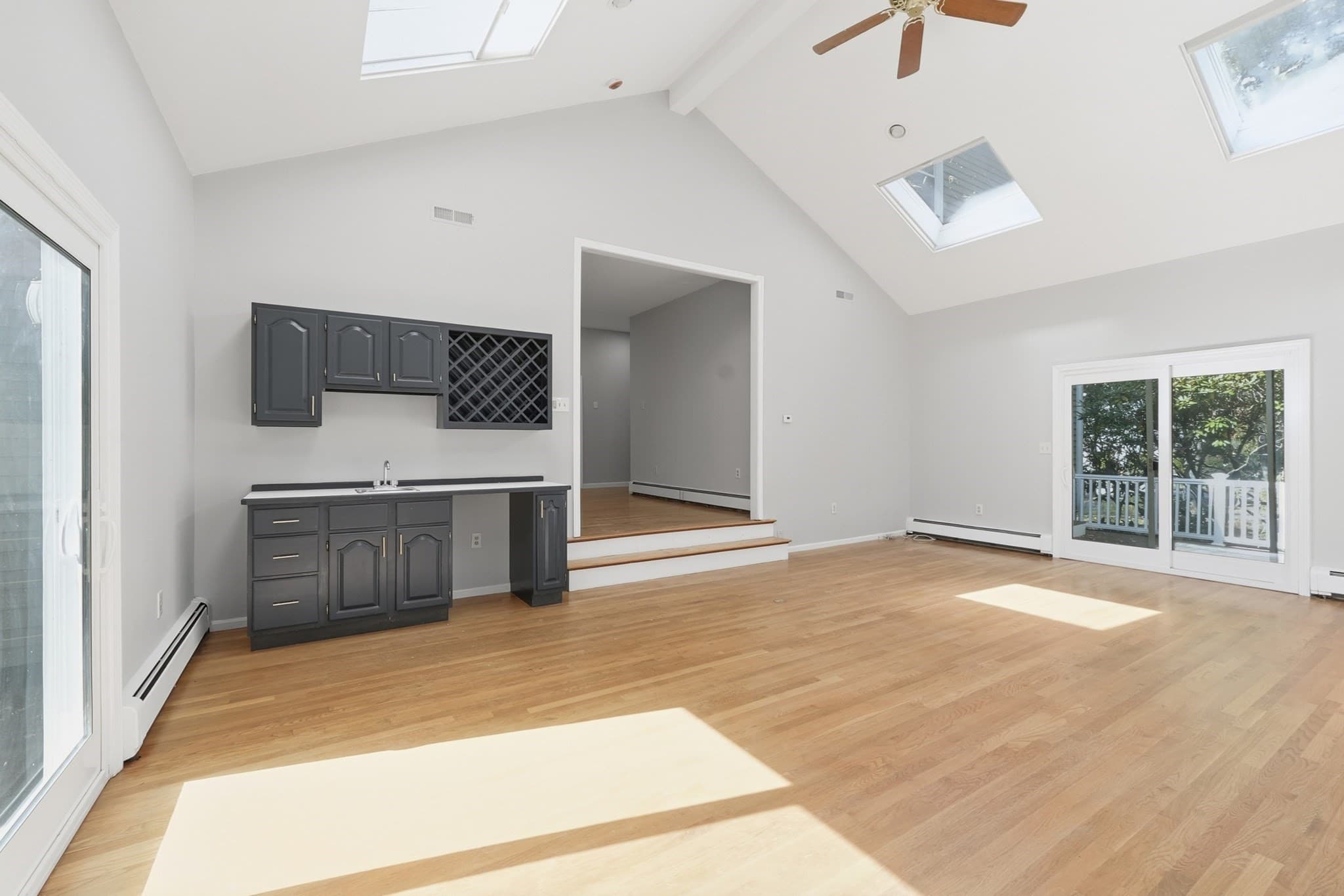 Single Family Residence at 46 Barnard Rd, Marlborough MA 01752, Marlborough, photo 10 of 42