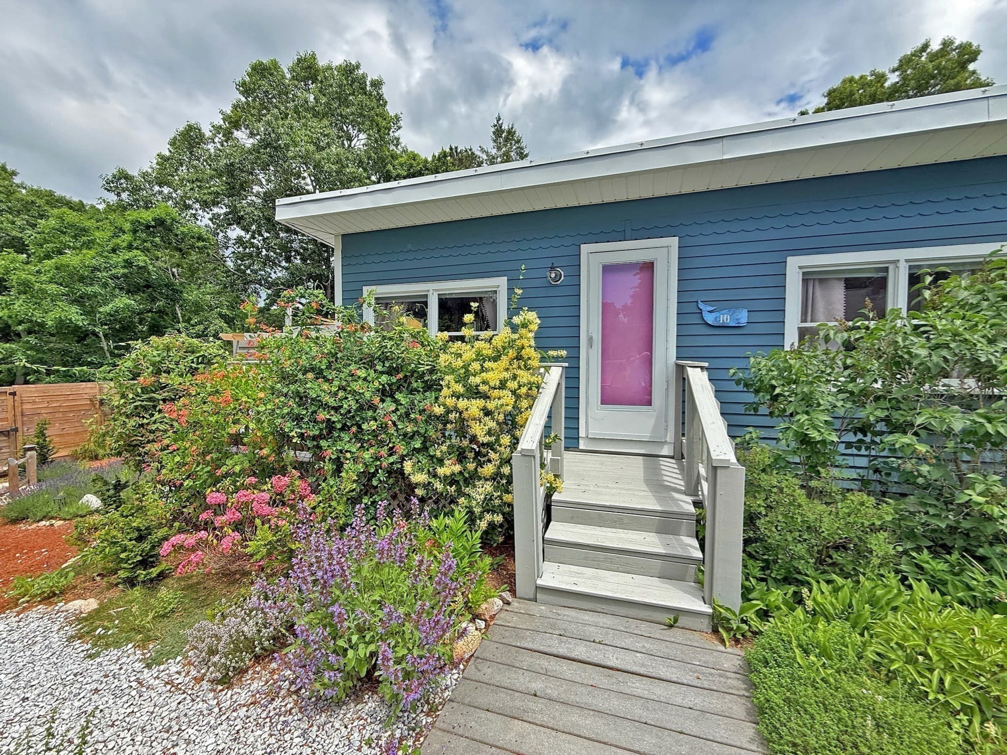 Single Family Residence at 10 Atwater Dr, Falmouth MA 02536, Falmouth, photo 3 of 24