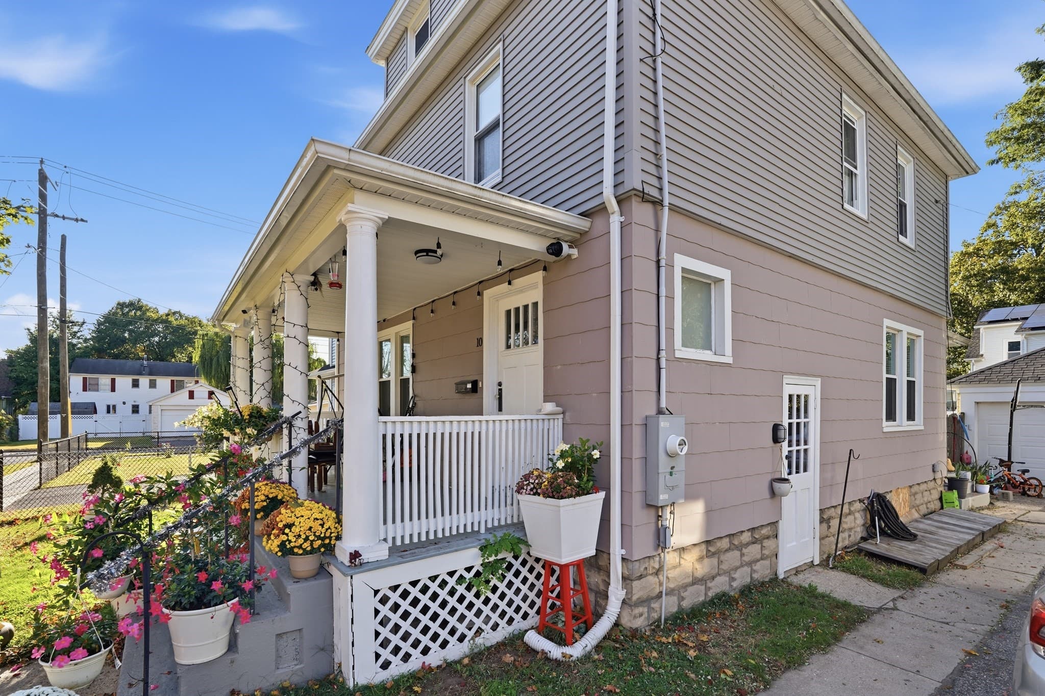 Single Family Residence at 10 Wilber St, Springfield MA 01104, Springfield, photo 3 of 35