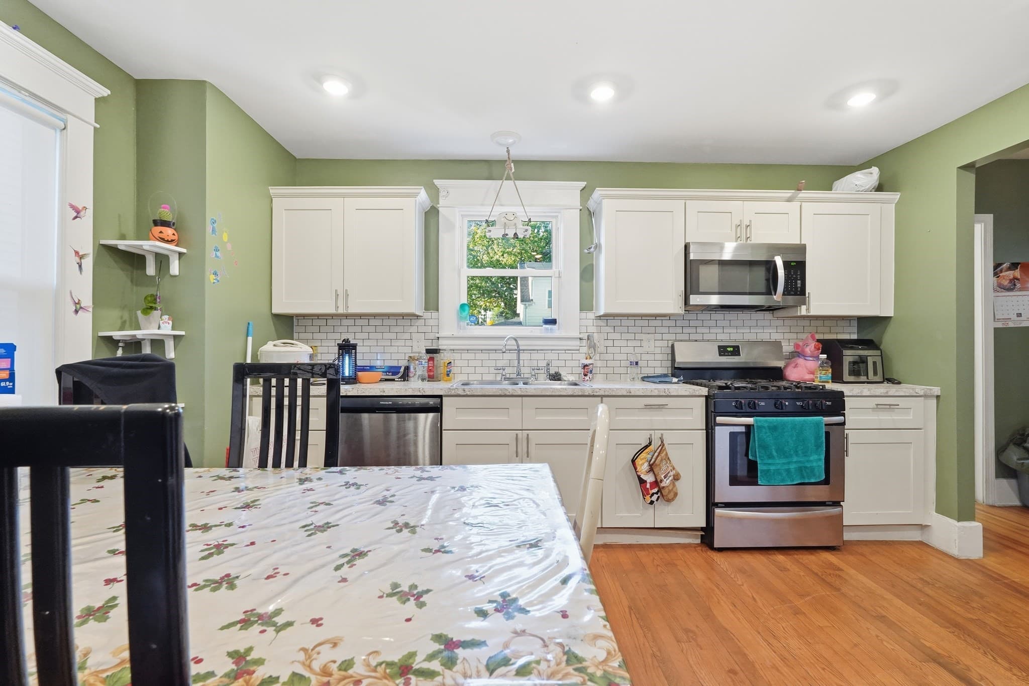 Single Family Residence at 10 Wilber St, Springfield MA 01104, Springfield, photo 14 of 35