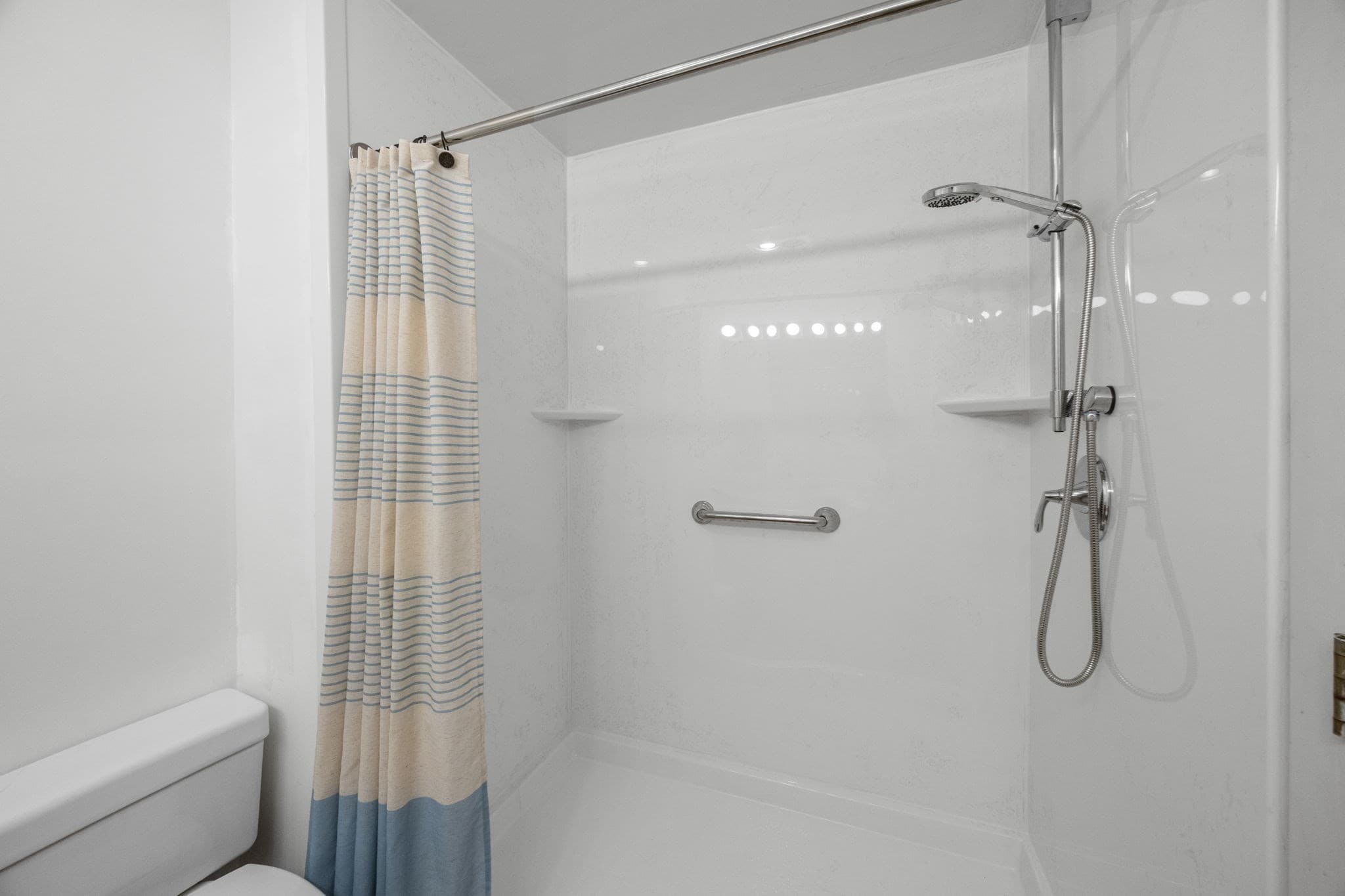 Condominium at 65 Roundhouse Rd # 65, Bourne MA 02532, Bourne, photo 22 of 35