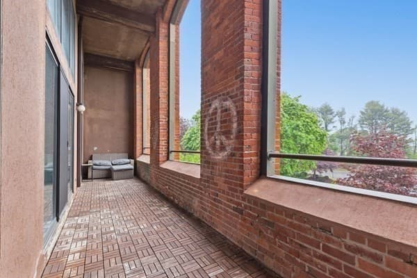 Condominium at 96 Old Colony # 234, Taunton MA 02780, Taunton, photo 3 of 11