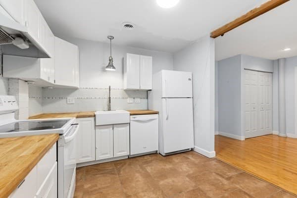 Condominium at 96 Old Colony # 234, Taunton MA 02780, Taunton, photo 5 of 11