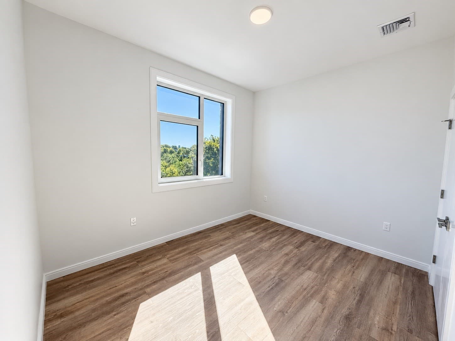 Condominium at 13 Warwick St # 401, Somerville MA 02143, Somerville, photo 16 of 41