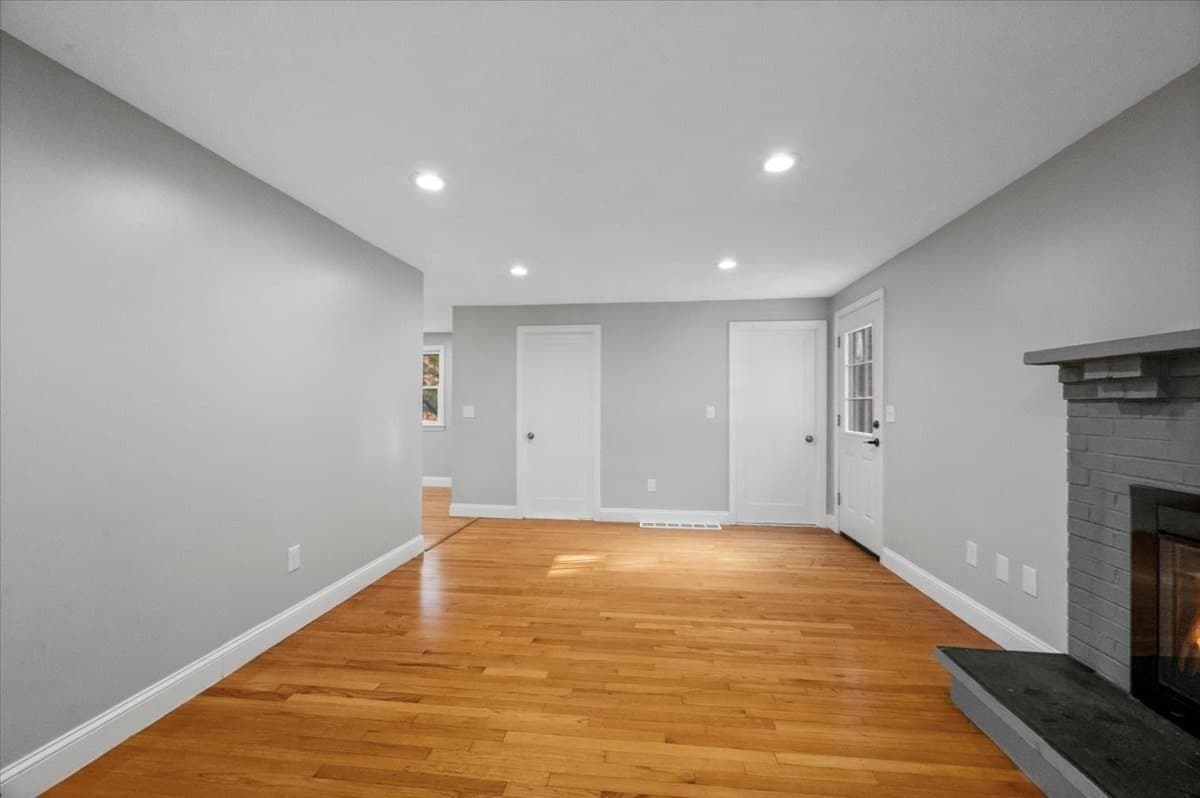 Single Family Residence at 599 Oakhill Ave, Attleboro MA 02703, photo 23 of 42