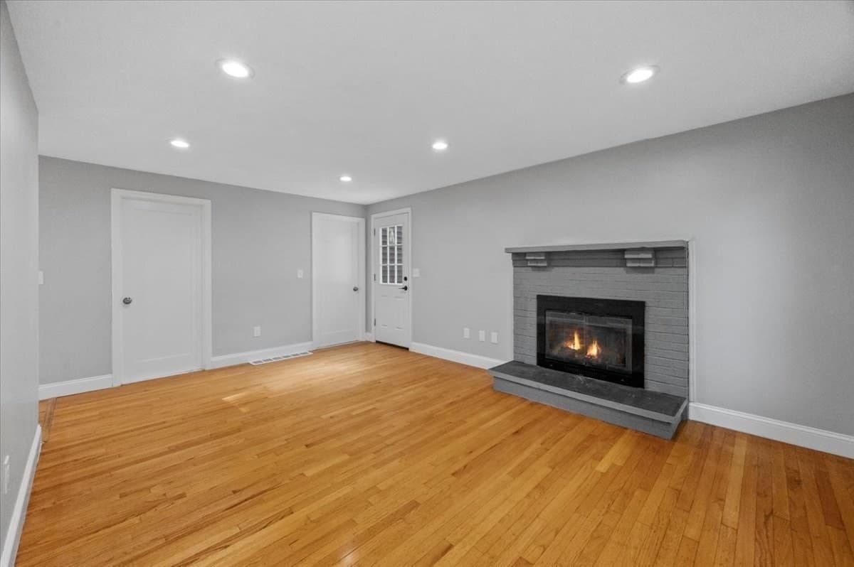 Single Family Residence at 599 Oakhill Ave, Attleboro MA 02703, photo 22 of 42