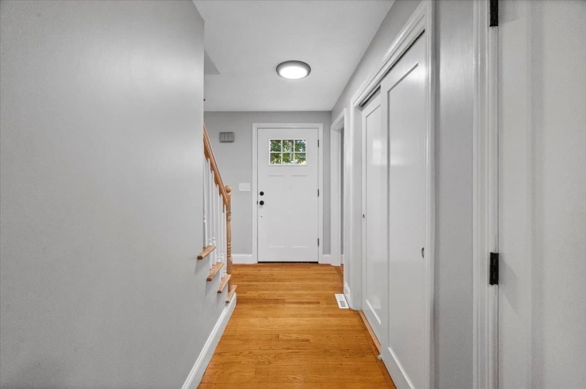 Single Family Residence at 599 Oakhill Ave, Attleboro MA 02703, photo 20 of 42