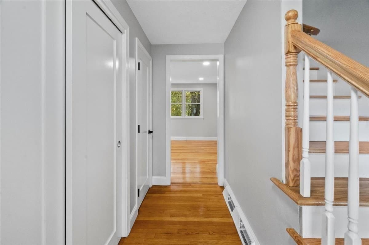 Single Family Residence at 599 Oakhill Ave, Attleboro MA 02703, photo 19 of 42