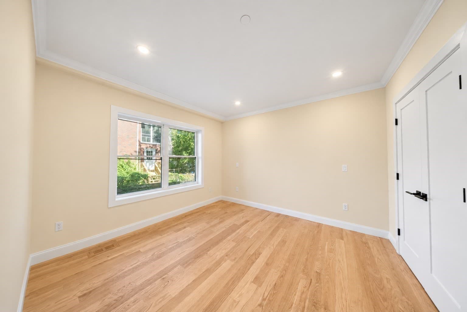 Condominium at 64 Dalby St # 1, Newton MA 02458, Newton, photo 6 of 22