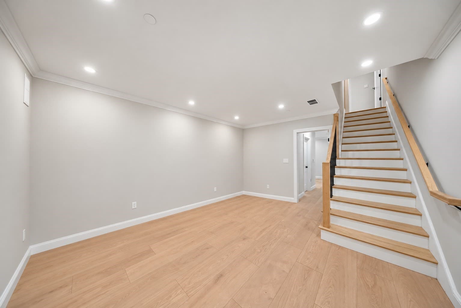 Condominium at 64 Dalby St # 1, Newton MA 02458, Newton, photo 20 of 22