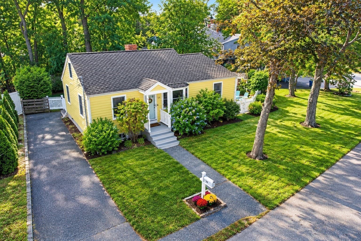 54 Joclyn Ave, Framingham MA 01701