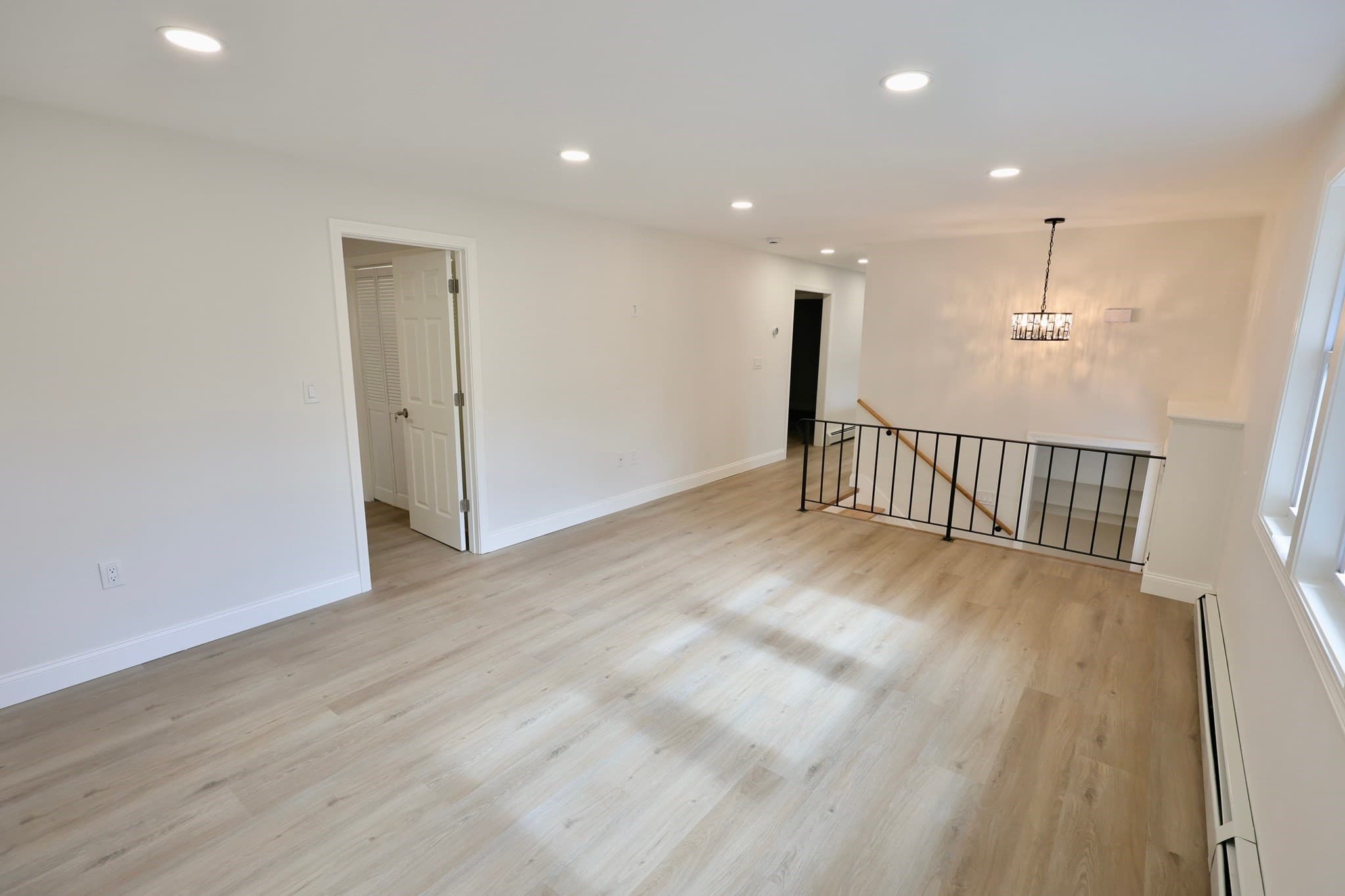 Single Family Residence at 19 New Searles Rd, Nashua NH 03062, Nashua, photo 23 of 31