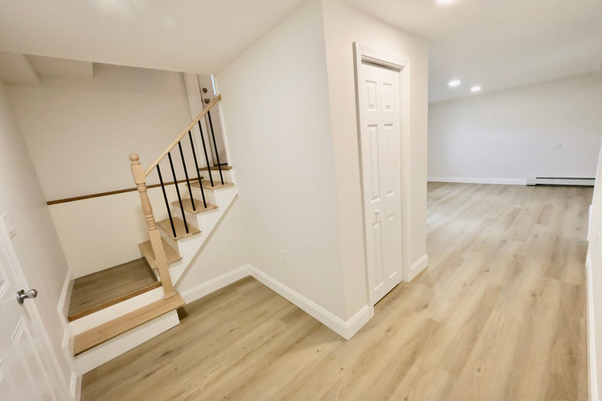 Single Family Residence at 19 New Searles Rd, Nashua NH 03062, Nashua, photo 28 of 31