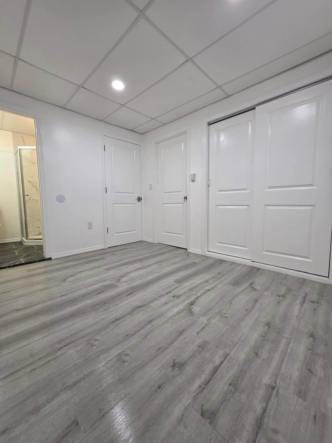 Single Family Residence at 463 Potters Ave, Providence RI 02907, Providence, photo 28 of 37