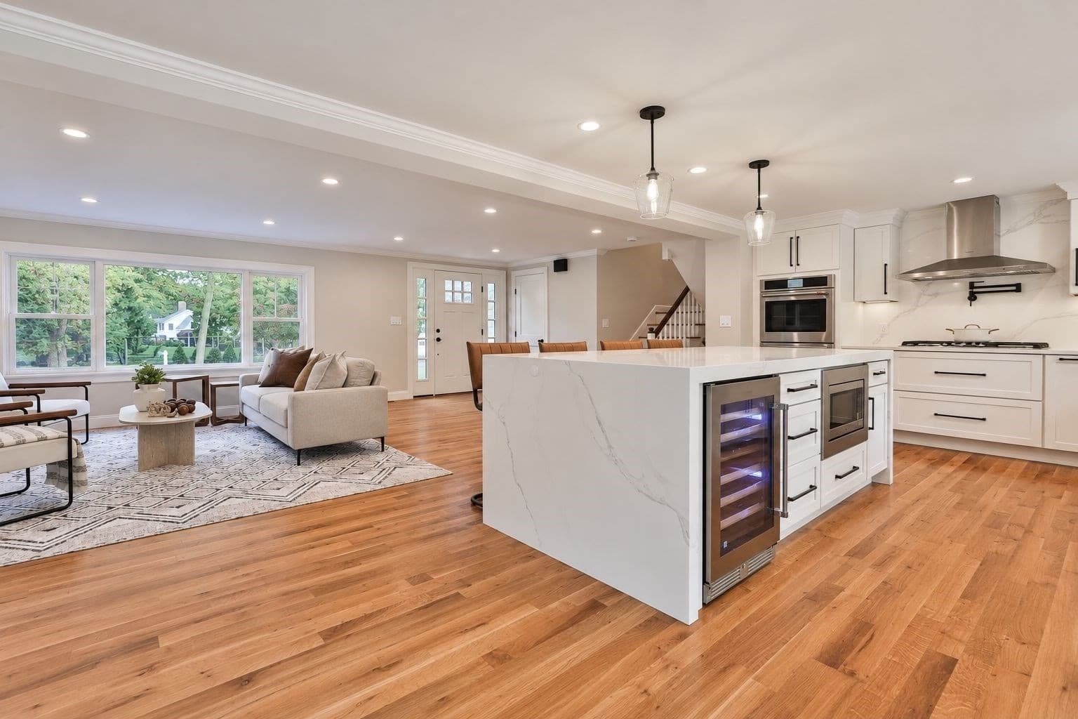 Single Family Residence at 5 Townsend Rd, Lynnfield MA 01940, Lynnfield, photo 6 of 42