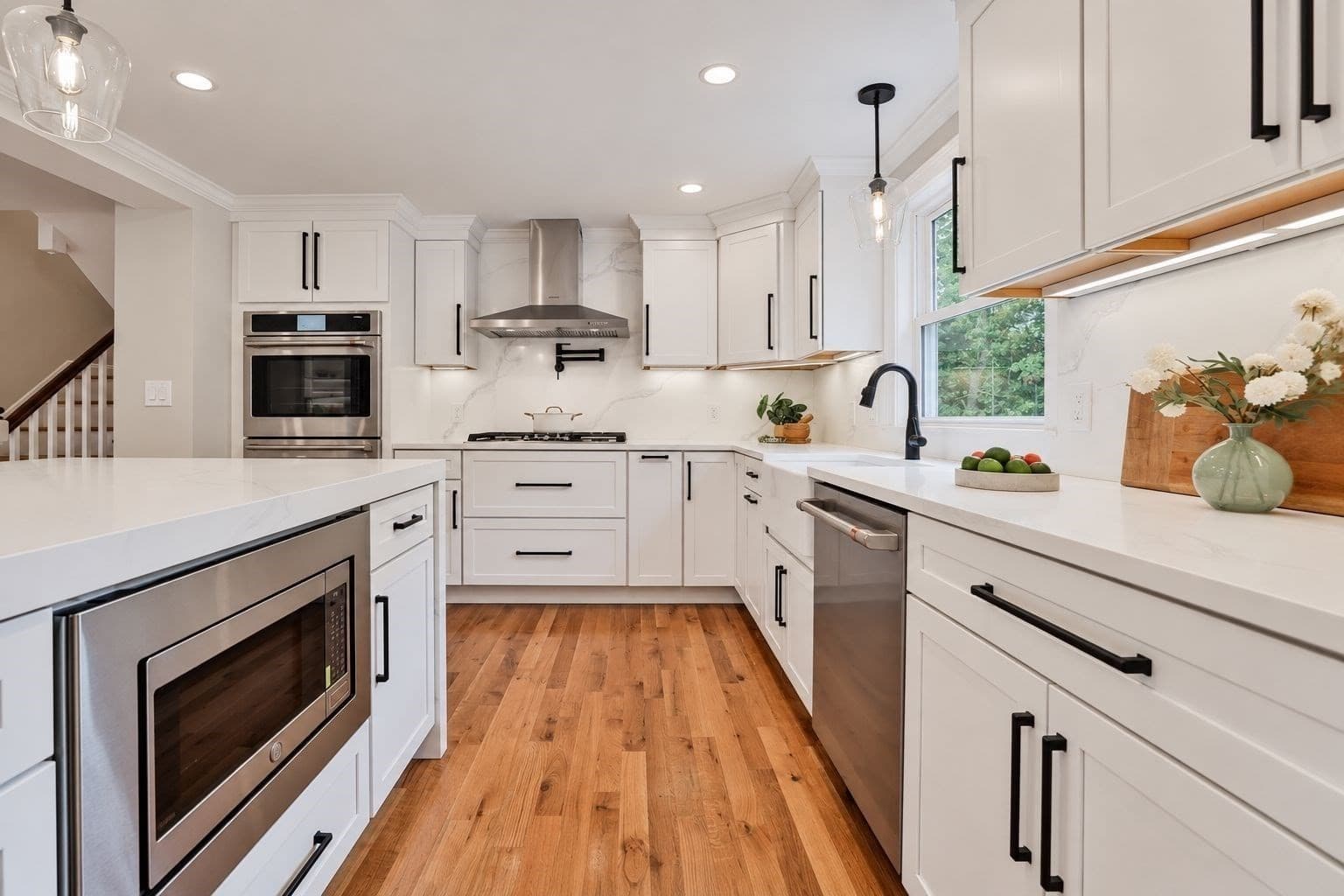 Single Family Residence at 5 Townsend Rd, Lynnfield MA 01940, Lynnfield, photo 5 of 42