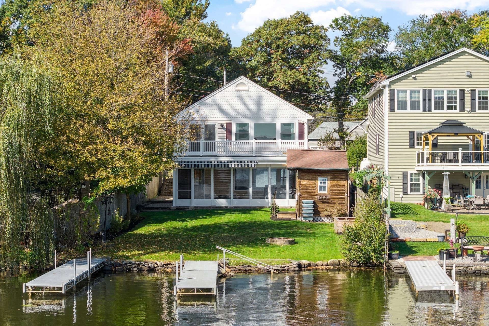 24 Wheelock Ave, Millbury MA 01527