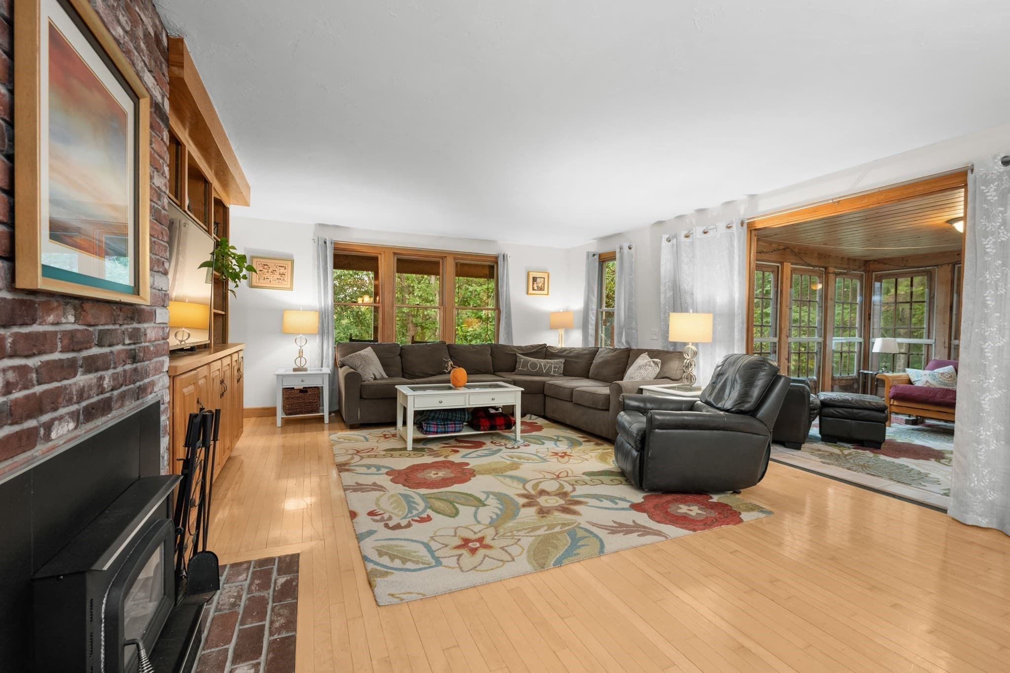 Single Family Residence at 53 Kettle Hole Rd, Barnstable MA 02668, Barnstable, photo 8 of 42