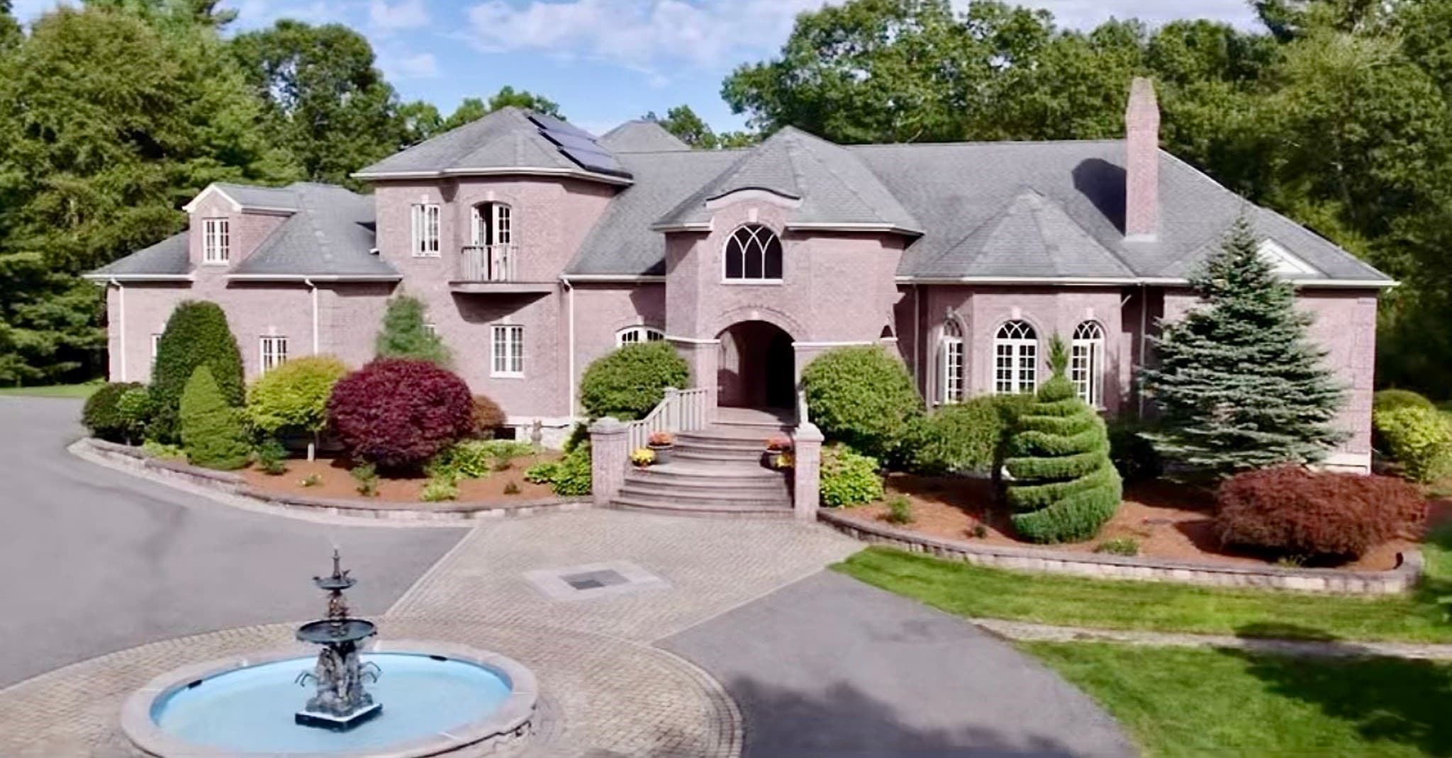 2900 Amaral Way, Dighton MA 02715