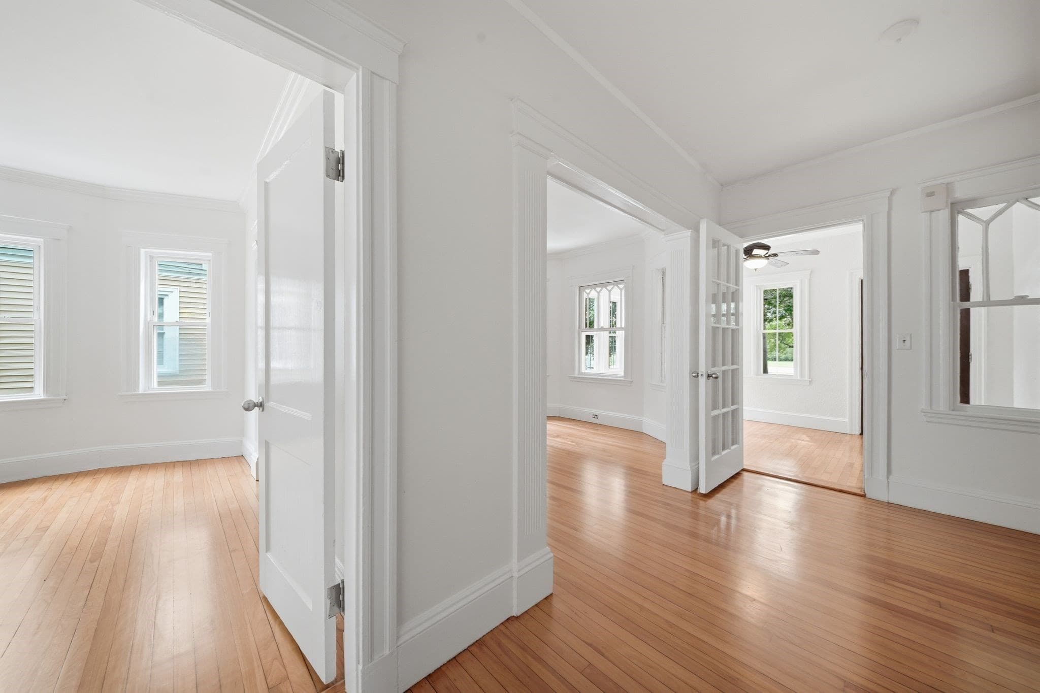 2 Family - 2 Units Up/Down at 303 Alewife Brook Pkwy, Somerville MA 02144, Somerville, photo 13 of 38