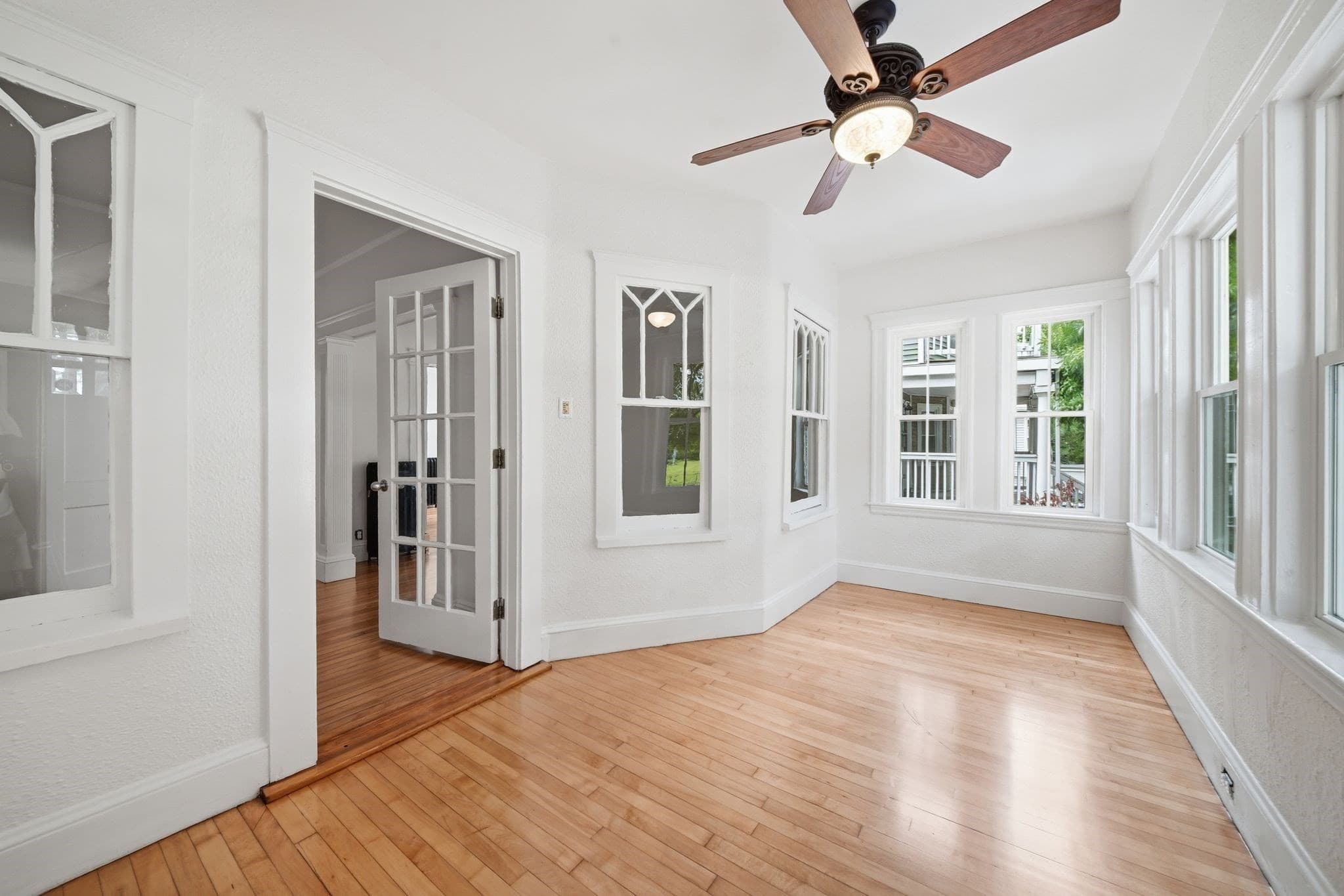 2 Family - 2 Units Up/Down at 303 Alewife Brook Pkwy, Somerville MA 02144, Somerville, photo 12 of 38