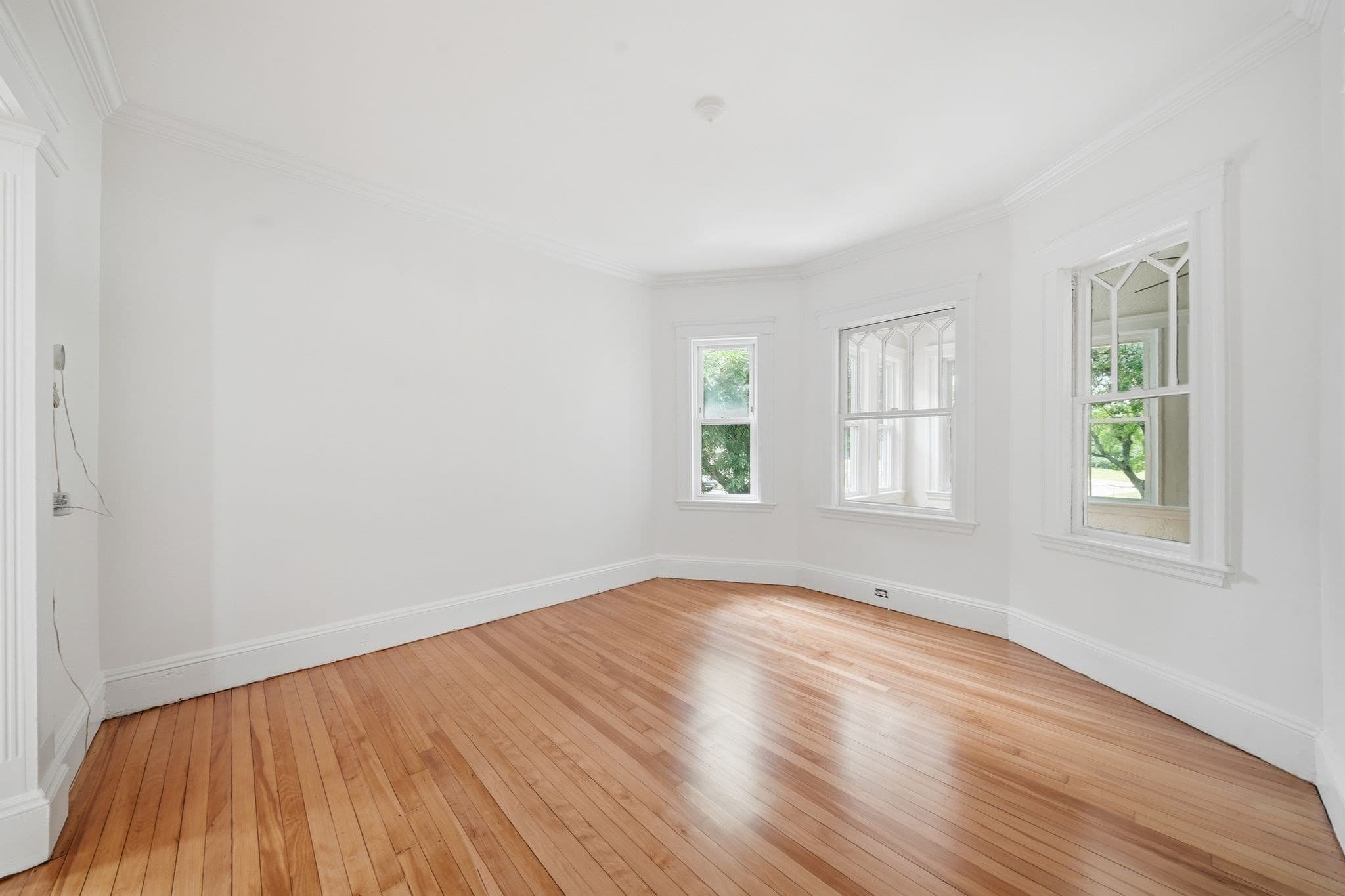 2 Family - 2 Units Up/Down at 303 Alewife Brook Pkwy, Somerville MA 02144, Somerville, photo 11 of 38