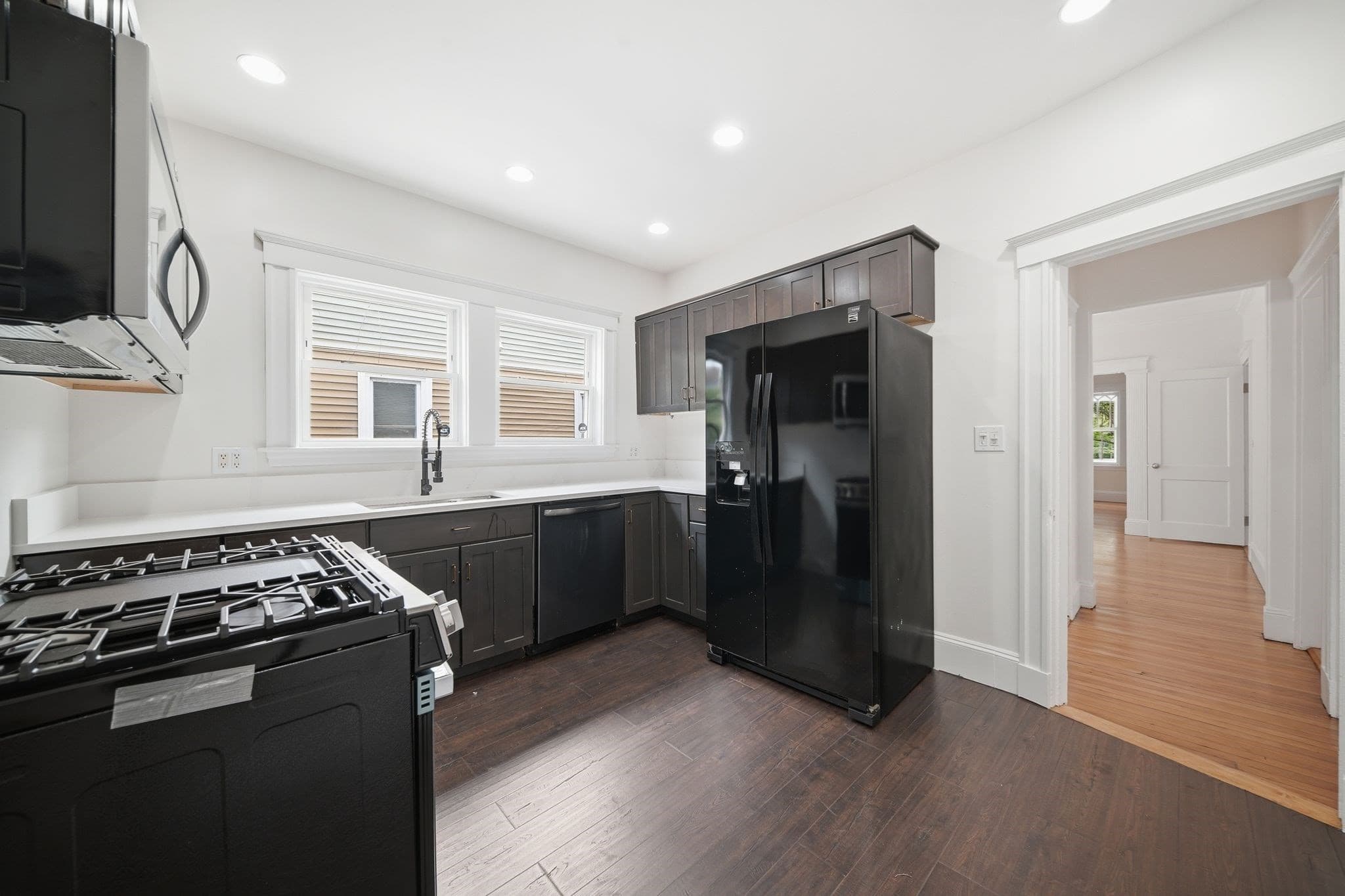 2 Family - 2 Units Up/Down at 303 Alewife Brook Pkwy, Somerville MA 02144, Somerville, photo 4 of 38