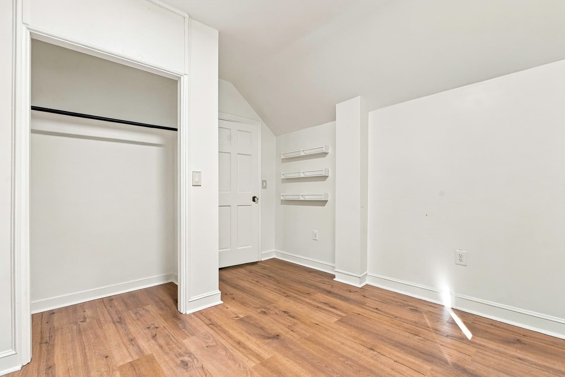 Single Family Residence at 477 Oakhill Ave, Attleboro MA 02760, photo 36 of 42