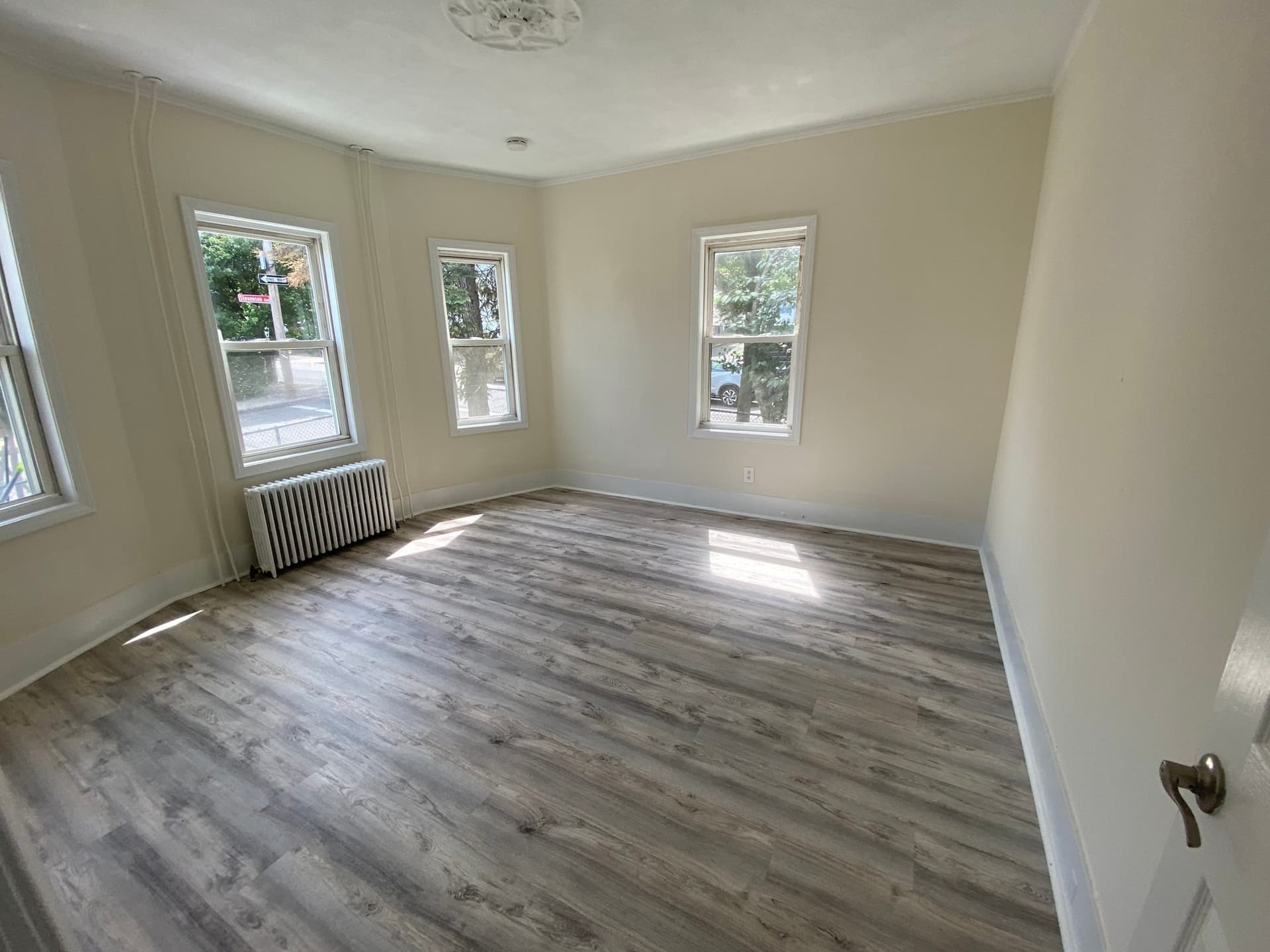 Apartment at 31 Stevenson Ave # 1, Everett MA 02149, photo 6 of 9