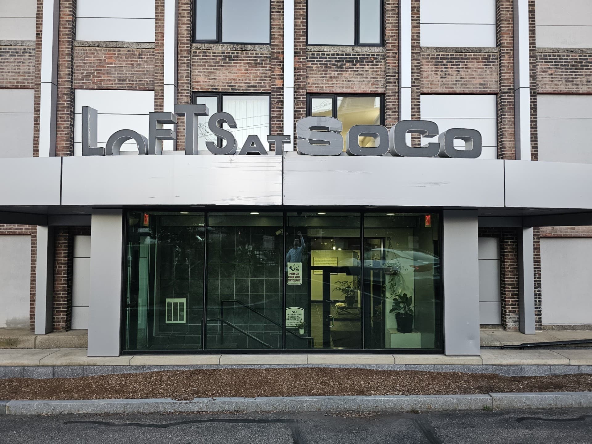 147 Centre # 208, Brockton MA 02301
