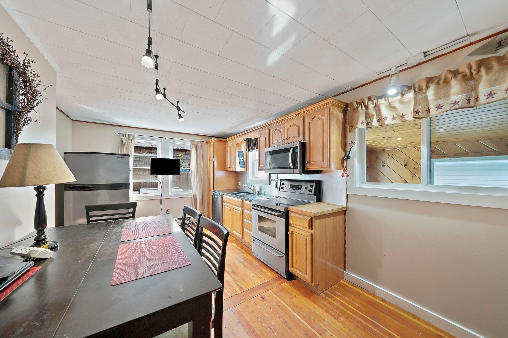 Single Family Residence at 57 Main St, Lakeville MA 02347, Lakeville, photo 6 of 27