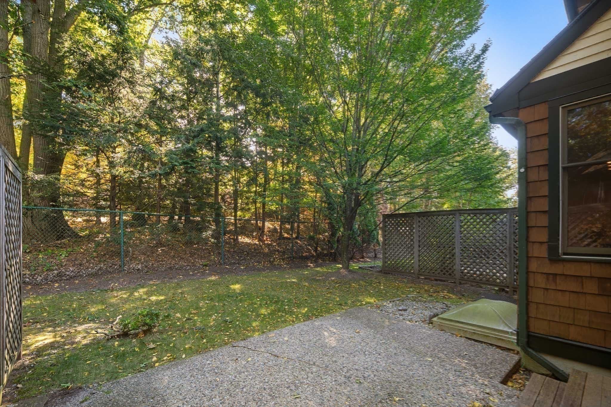 Condominium at 18 Pettee St # 18, Newton MA 02464, Newton, photo 22 of 29